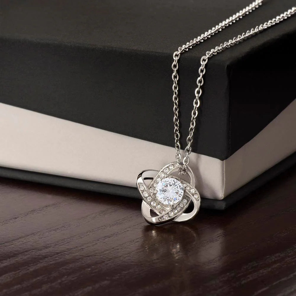 Four-leaf clover necklace hollow light luxury niche design Valentine's Day Mother's Day gift clavicle chain gift box set