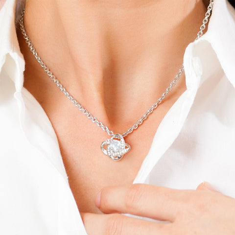 Four-leaf clover necklace hollow light luxury niche design Valentine's Day Mother's Day gift clavicle chain gift box set